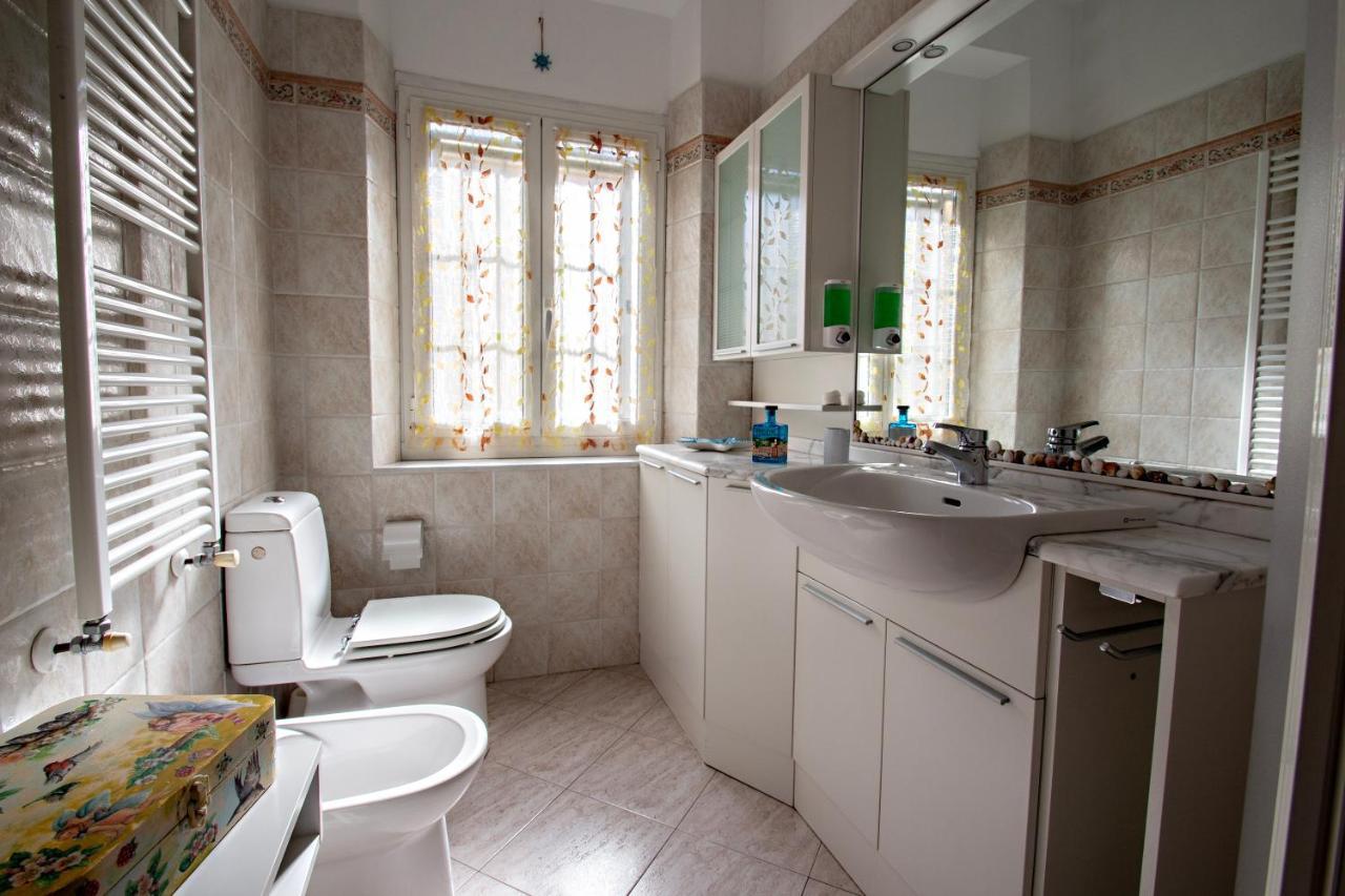 La Casa Di Ele, Parcheggio Privato Gratuito Apartment ลาสเปเซีย ภายนอก รูปภาพ