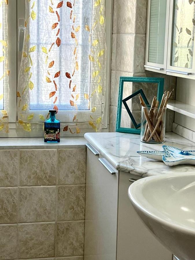 La Casa Di Ele, Parcheggio Privato Gratuito Apartment ลาสเปเซีย ภายนอก รูปภาพ